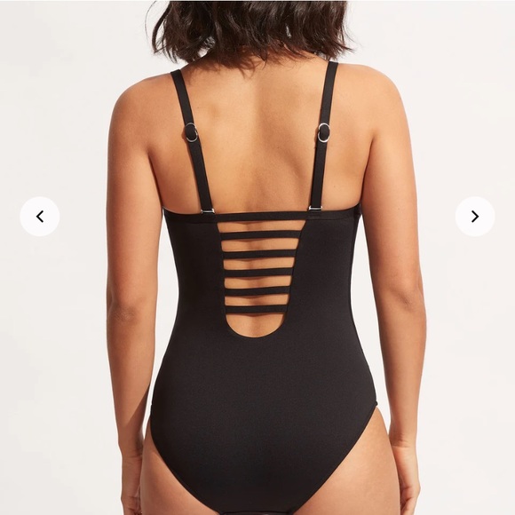 Seafolly Underwire One Piece Swimsuit - Picture 8 of 9